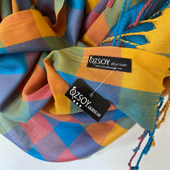 Multicolor Plaid Scarf - Picture 4 of 4